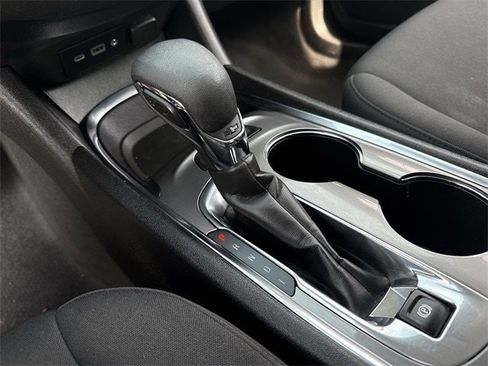 Used 2023 Chevrolet Malibu LT image 20