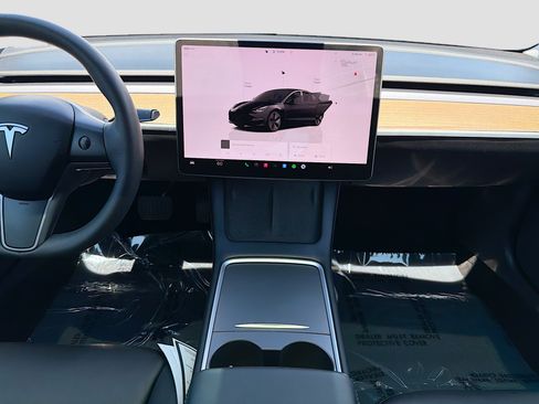Used 2023 Tesla Model 3 Standard Range RWD image 18