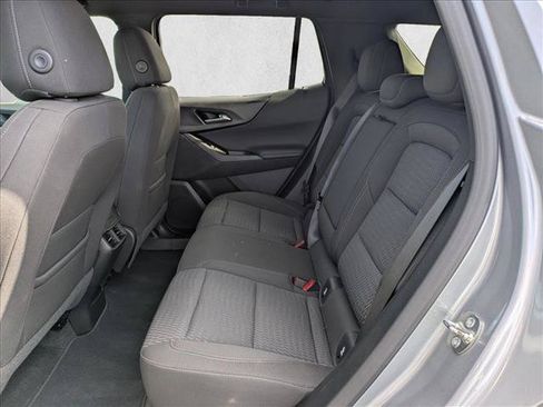 Used 2025 Chevrolet Equinox LT AWD/4WD image 18