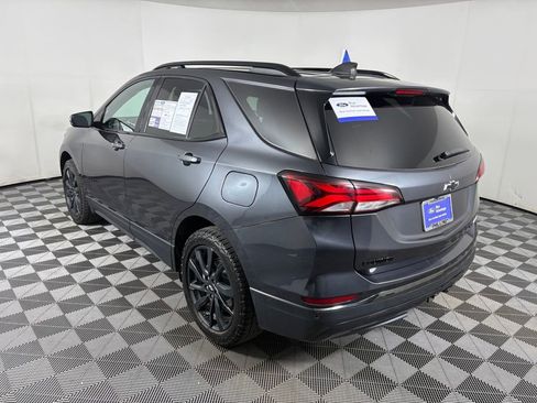 Used 2022 Chevrolet Equinox RS w/ RS Leather Package image 5