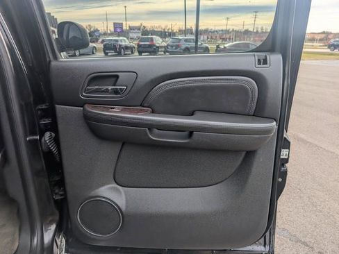Used 2010 GMC Yukon XL Denali image 22