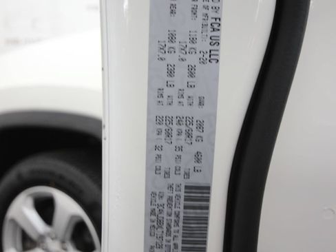 Used 2020 Jeep Compass Latitude AWD/4WD image 28