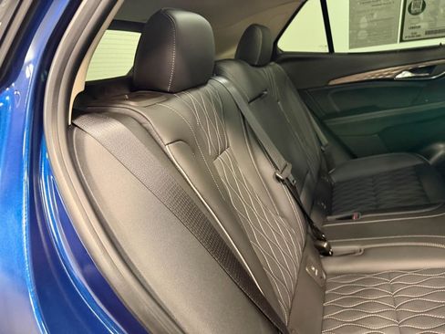 Used 2023 Buick Envision Avenir image 66