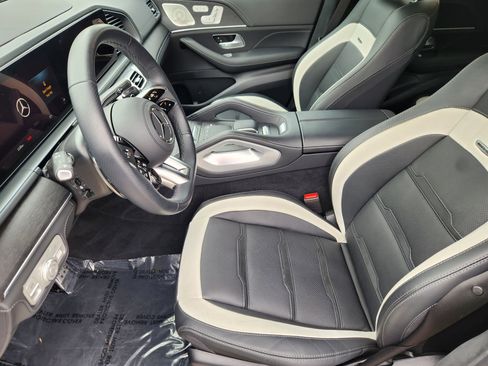 Certified 2025 Mercedes-Benz GLE 63 AMG S image 3