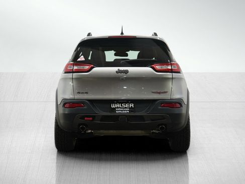 Used 2016 Jeep Cherokee Trailhawk w/ Cold Weather Group AWD/4WD image 4