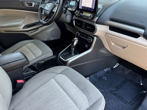 Used 2020 Ford EcoSport SE w/ SE Convenience Package image 15