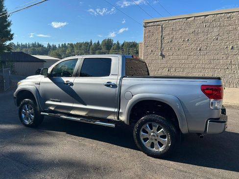 Used 2011 Toyota Tundra Limited w/ Platinum Pkg AWD/4WD image 7