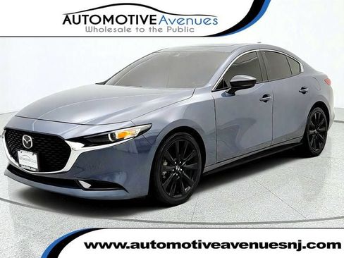 Used 2023 MAZDA MAZDA3 s FWD image 1