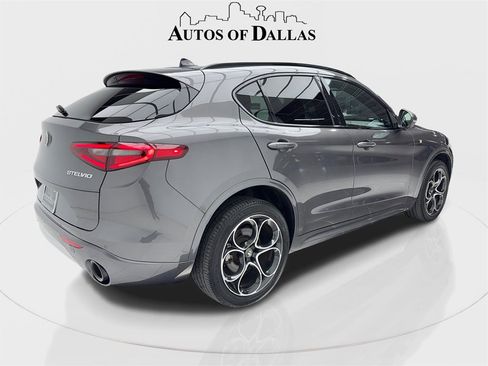 Used 2023 Alfa Romeo Stelvio Ti image 9