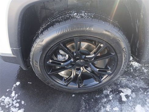 Used 2020 Jeep Compass Sport w/ Cold Weather Group image 10