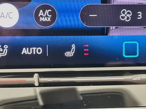 Certified 2025 Volkswagen Tiguan S AWD/4WD image 19