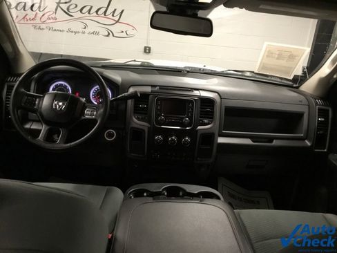 Used 2016 RAM 3500 Tradesman w/ Chrome Appearance Group image 27