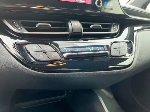 Used 2019 Toyota C-HR LE image 15