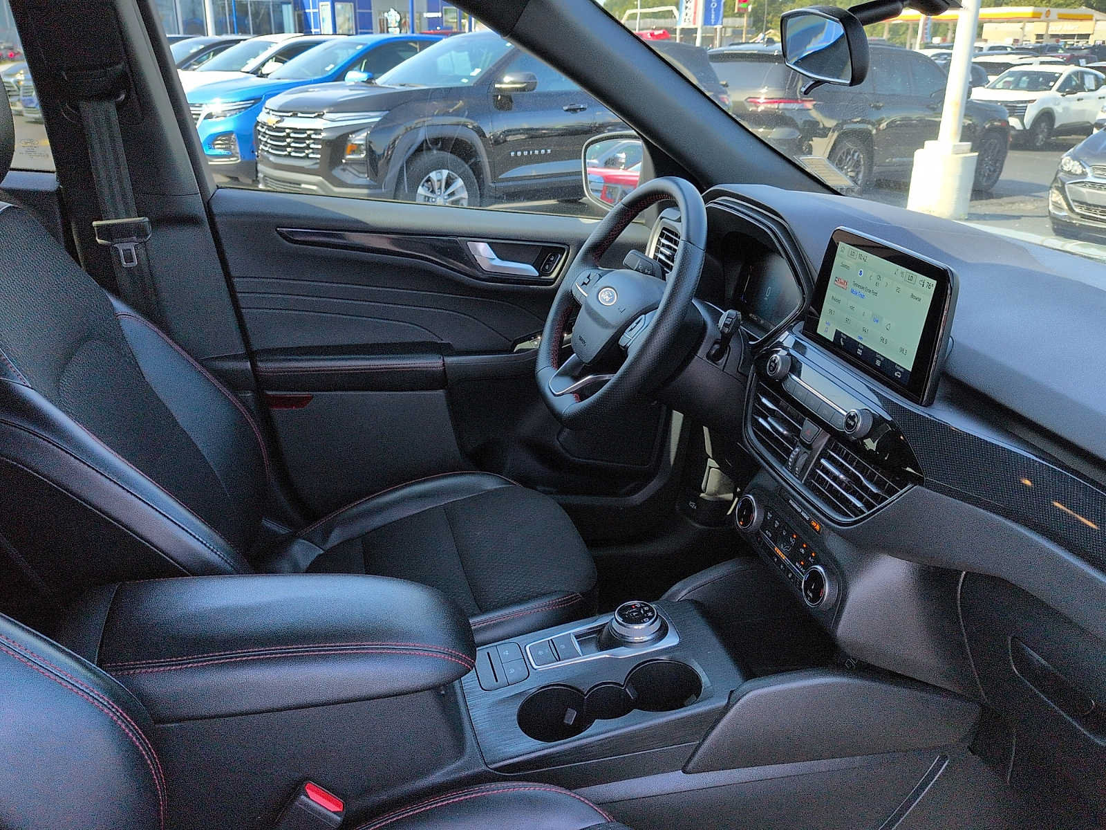 Used 2025 Ford Escape ST-Line Select AWD/4WD image 10