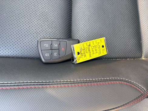 Used 2024 Chevrolet Traverse RS AWD/4WD image 20