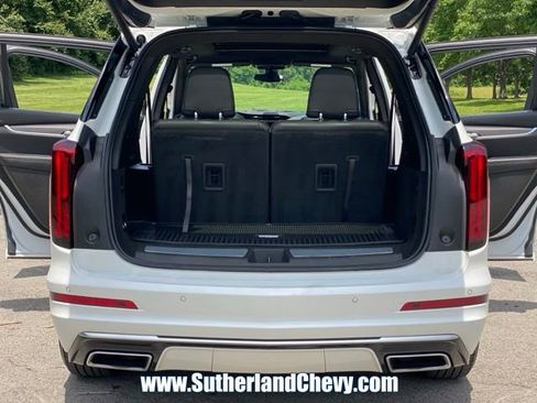 Used 2024 Cadillac XT6 Luxury w/ LPO, Floor Liner Package FWD image 45