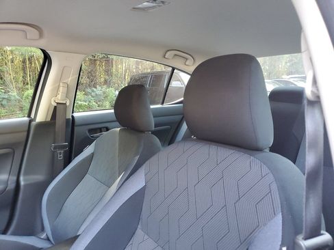 Used 2024 Nissan Versa SV w/ Trunk Package FWD image 16