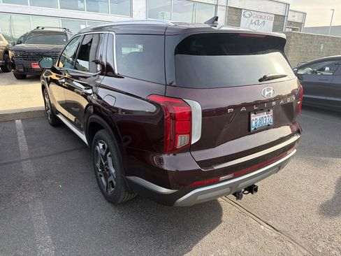 Used 2024 Hyundai Palisade SEL w/ Premium Package AWD/4WD image 4