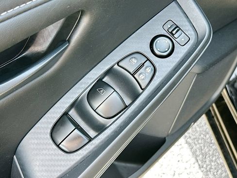 Used 2025 Nissan Sentra S FWD image 22