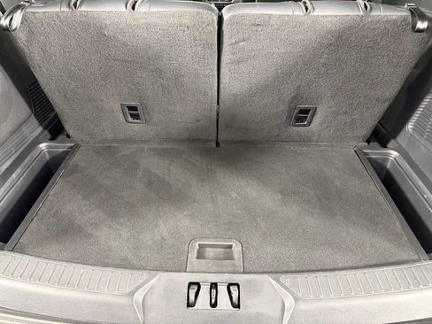 Used 2025 Ford Explorer ST AWD/4WD image 37
