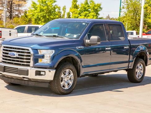 Used 2017 Ford F150 XLT w/ Equipment Group 302A Luxury AWD/4WD image 9