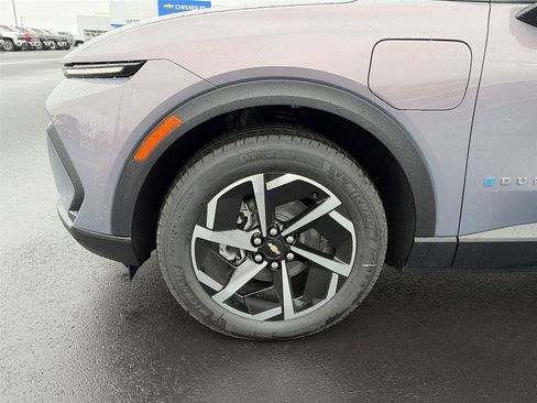 New 2026 Chevrolet Equinox EV LT FWD image 9