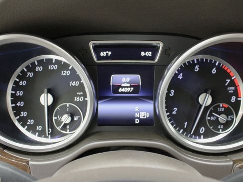 Used 2016 Mercedes-Benz GL 450 4MATIC w/ Premium I Package image 73