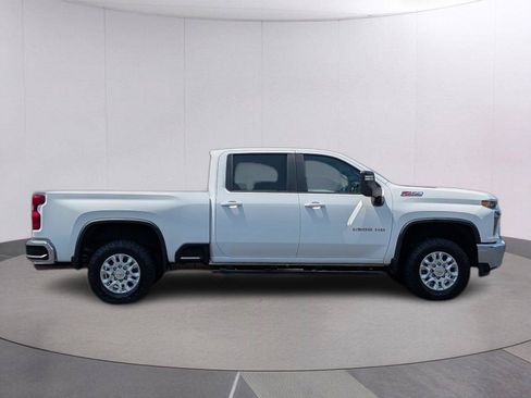 Used 2022 Chevrolet Silverado 2500 LT w/ All Star Edition AWD/4WD image 7