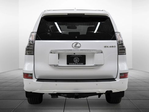 Used 2014 Lexus GX 460 image 10