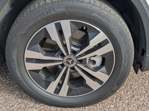 Used 2024 Mercedes-Benz GLA 250 4MATIC image 10