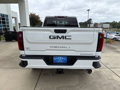 Used 2025 GMC Sierra 2500 Denali Ultimate AWD/4WD image 6