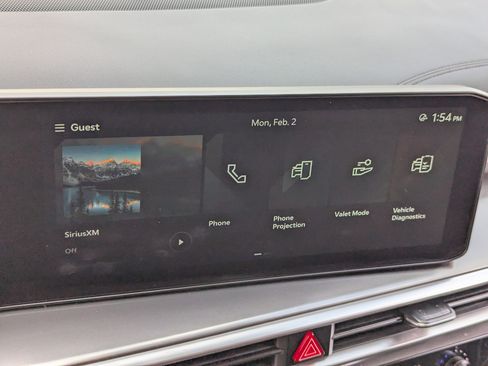 Certified 2025 Kia Sorento LX image 24