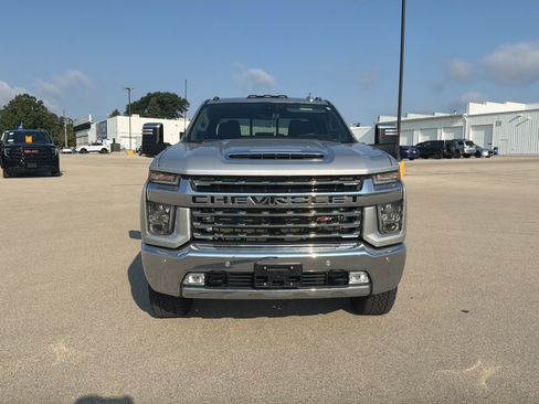 Used 2020 Chevrolet Silverado 2500 LTZ w/ LTZ Premium Package AWD/4WD image 5