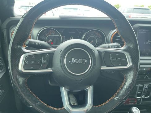 Used 2021 Jeep Gladiator Mojave AWD/4WD image 9
