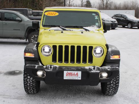 Used 2022 Jeep Wrangler Unlimited Sport image 2