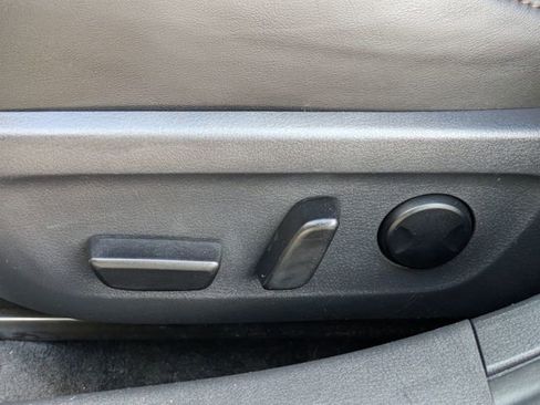 Used 2024 MAZDA MAZDA3 s image 13