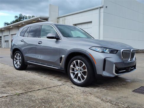 Certified 2025 BMW X5 xDrive40i image 12