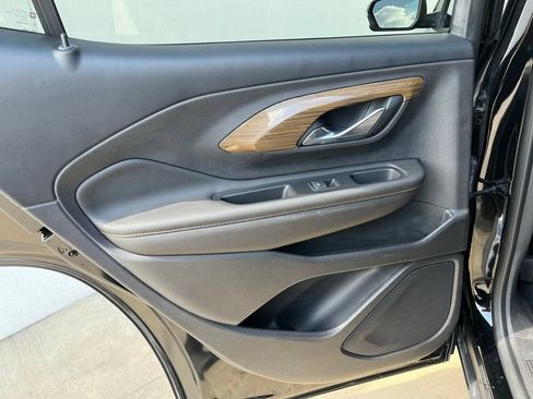 Used 2021 GMC Terrain SLE w/ Elevation Edition FWD image 21