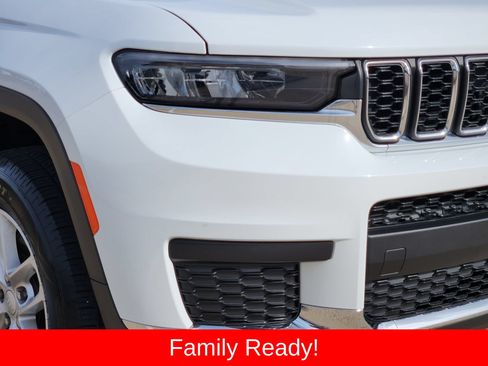 Used 2023 Jeep Grand Cherokee L Laredo w/ Luxury Tech Group I AWD/4WD image 9