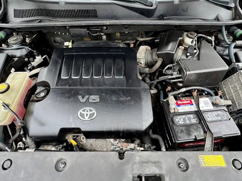 Used 2011 Toyota RAV4 Limited AWD/4WD image 19