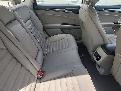 Used 2020 Ford Fusion SEL FWD image 13