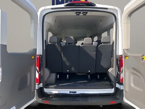 Used 2024 Ford Transit 350 XLT image 26