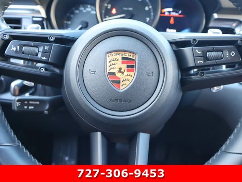 Used 2022 Porsche Macan AWD/4WD image 24