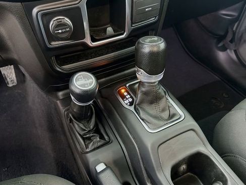 Used 2022 Jeep Wrangler Sport image 16