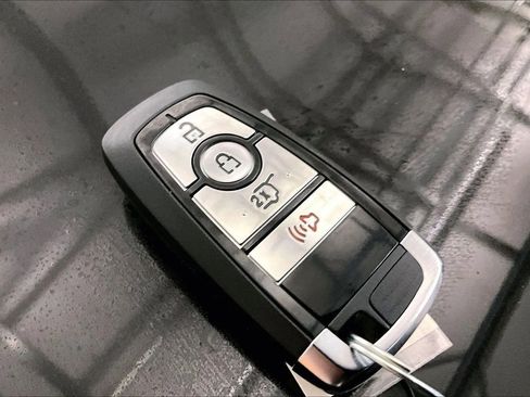 New 2026 Ford Explorer Active image 9