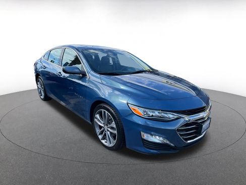 Used 2024 Chevrolet Malibu LT image 1