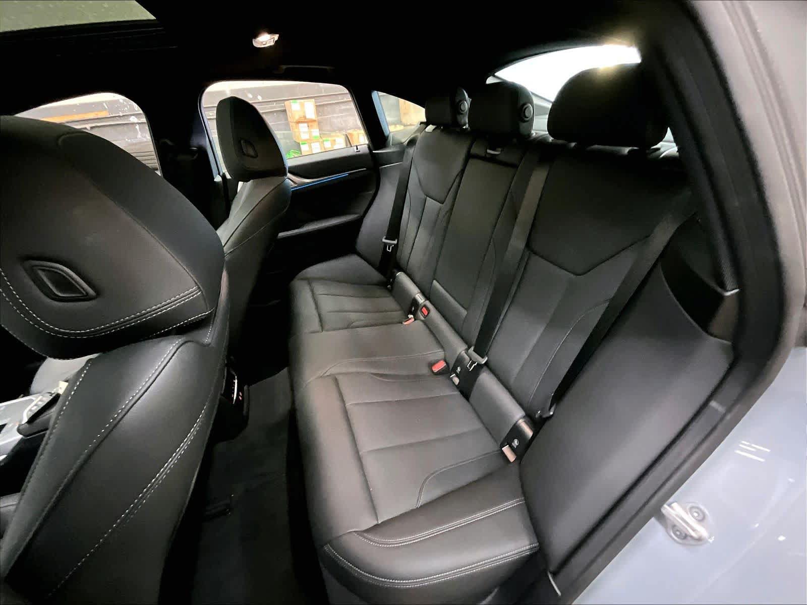 Used 2025 BMW i4 eDrive40 w/ M Sport Package RWD image 28