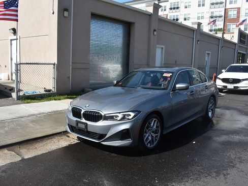 Used 2026 BMW 330i Sedan RWD image 3