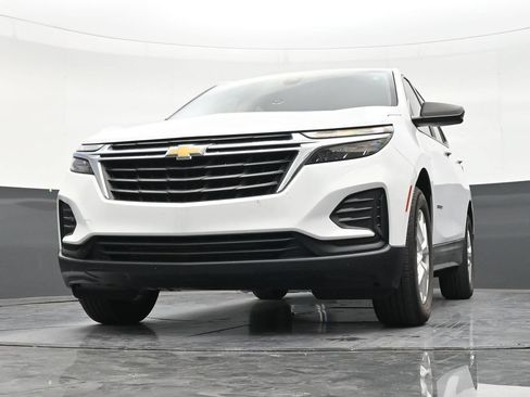 Used 2024 Chevrolet Equinox LS FWD image 27