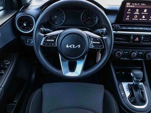 Certified 2024 Kia Forte LXS w/ LXS Technology Package FWD image 18